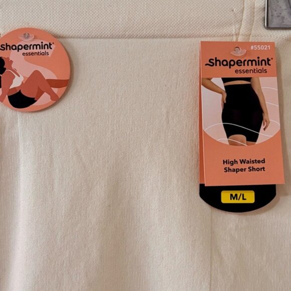 •SOLD•| Shapermint| NEW Light Nude High Waisted Shaper Shorts Shapewear Sz M/L - Picture 2 of 4